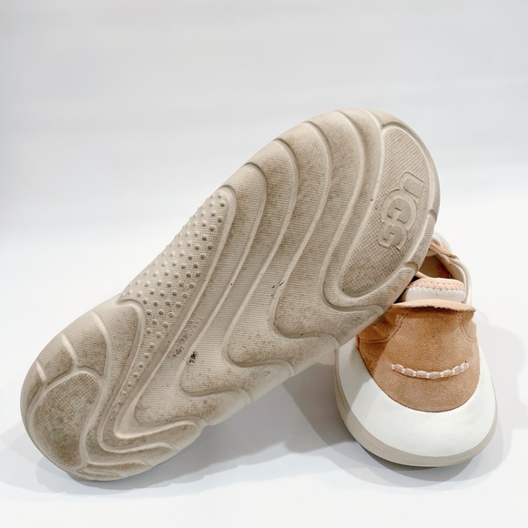 Ugg La Cloud Low Sneaker womens 9 EUC - Picture 4 of 7